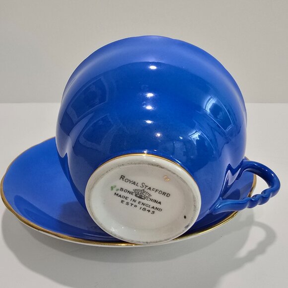 Royal Stafford - Vintage Tea Cup & Saucer Set from Upper Canada Village - Picture 7 of 9